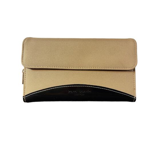 Kate spade Handbags - Kate Spade wallet
